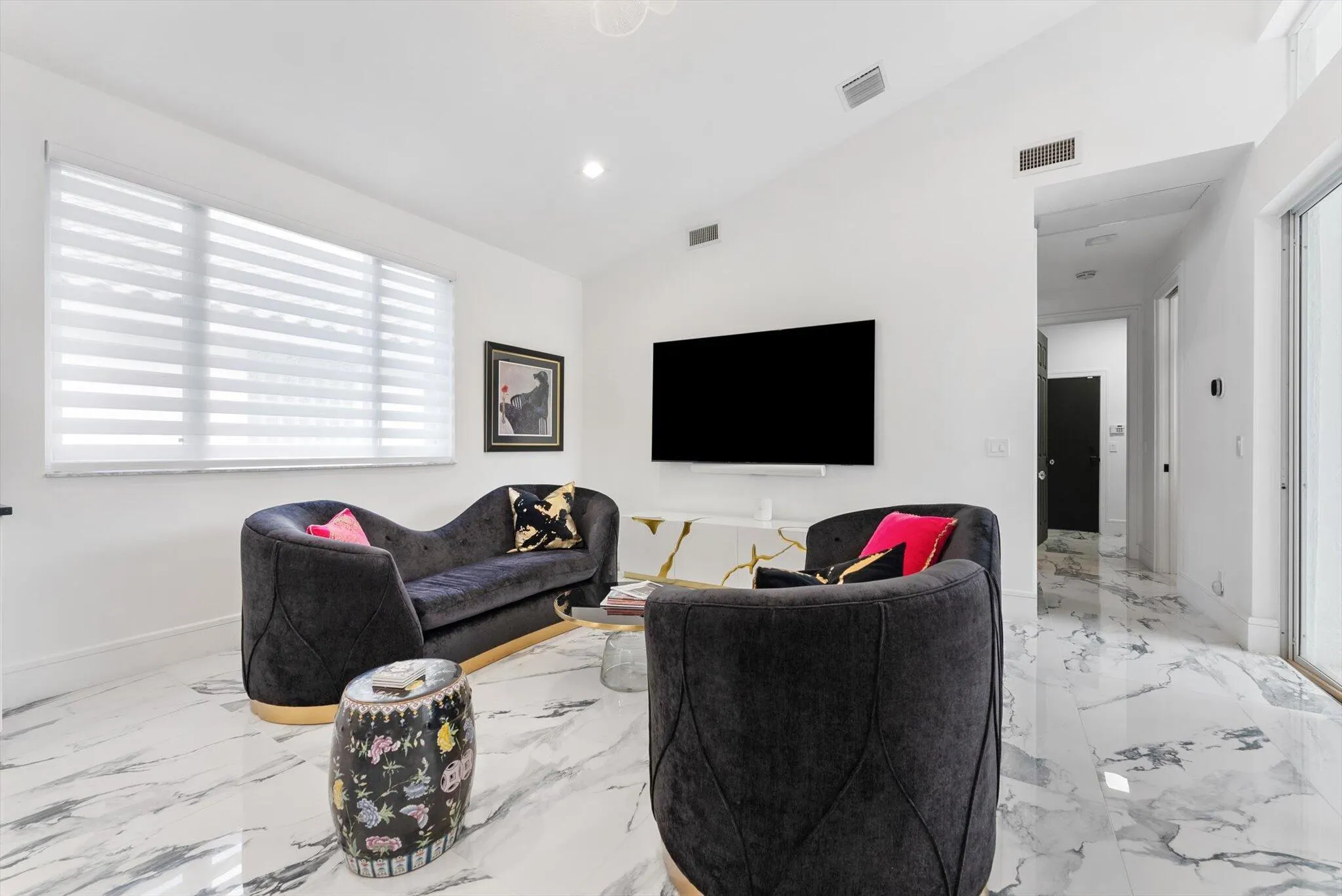 7614 La Corniche Circle