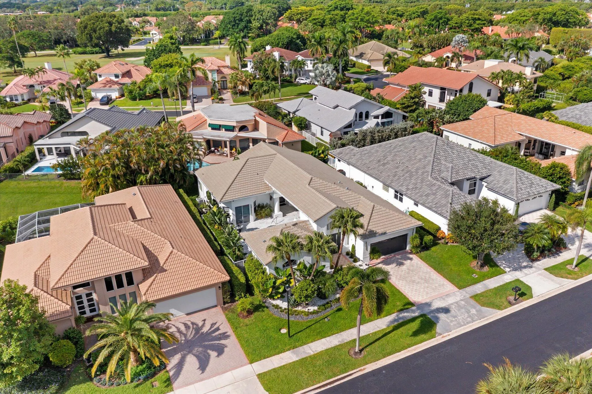 7614 La Corniche Circle