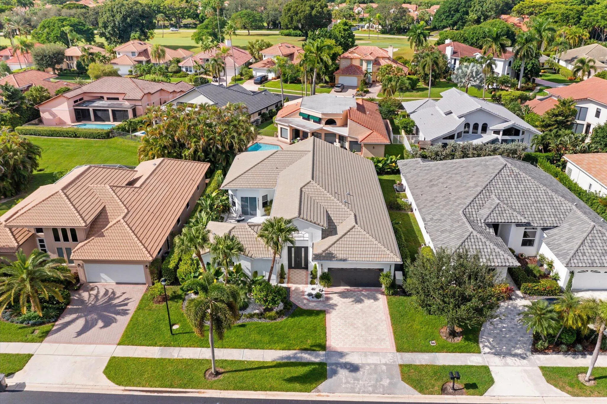 7614 La Corniche Circle