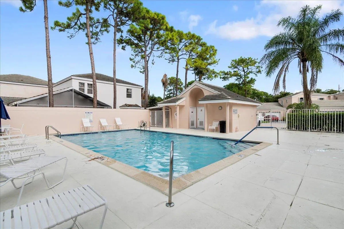 1007 Island Manor Drive