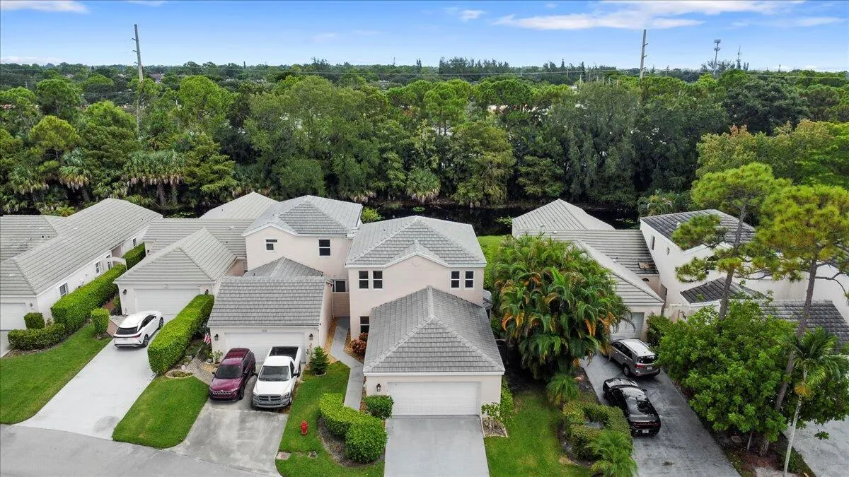 1007 Island Manor Drive