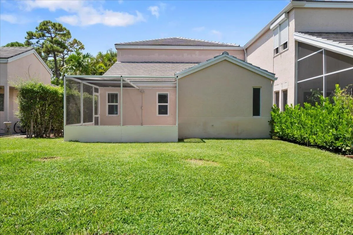 1007 Island Manor Drive