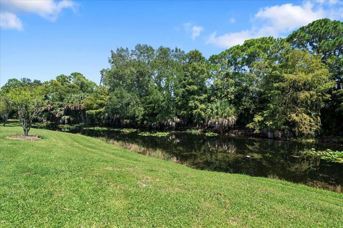 1007 Island Manor Drive