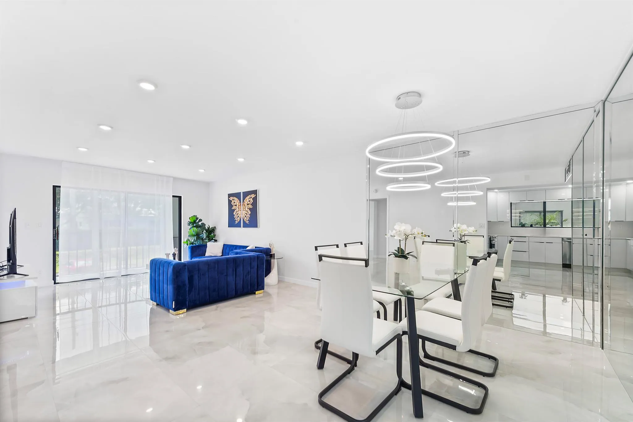 15450 Pembridge Avenue, #187