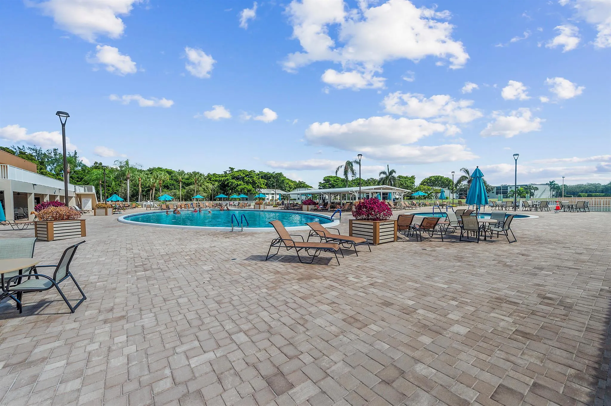 15450 Pembridge Avenue, #187