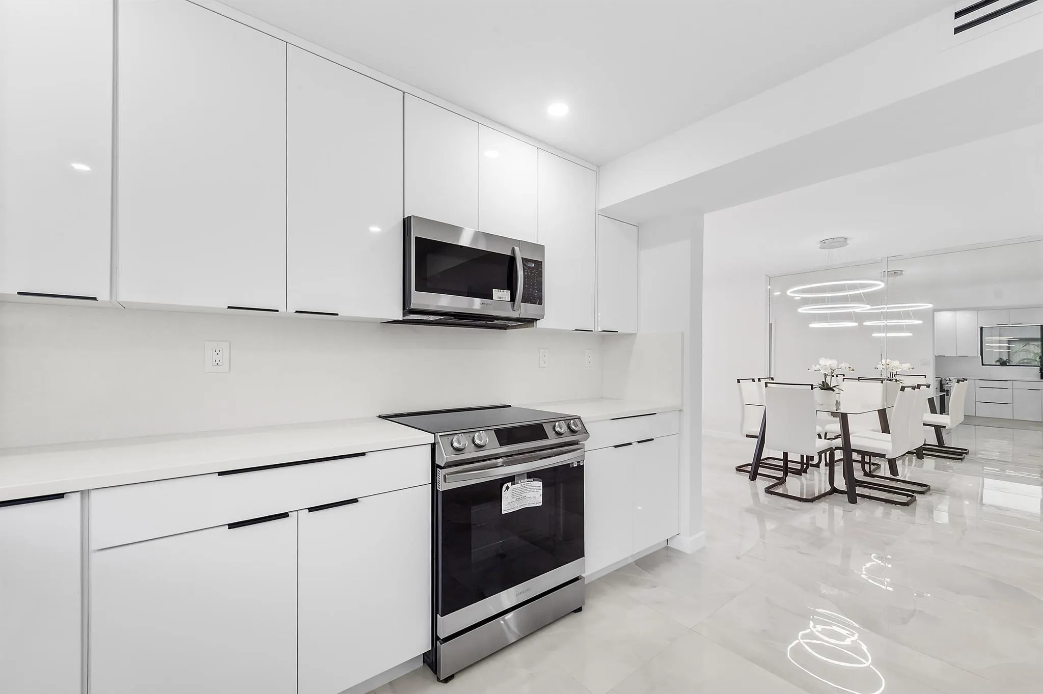 15450 Pembridge Avenue, #187