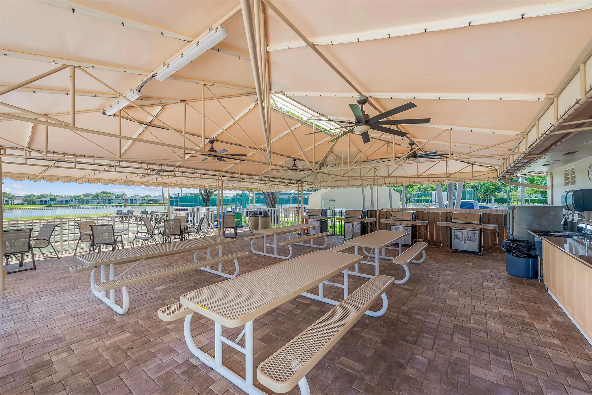 15450 Pembridge Avenue, #187