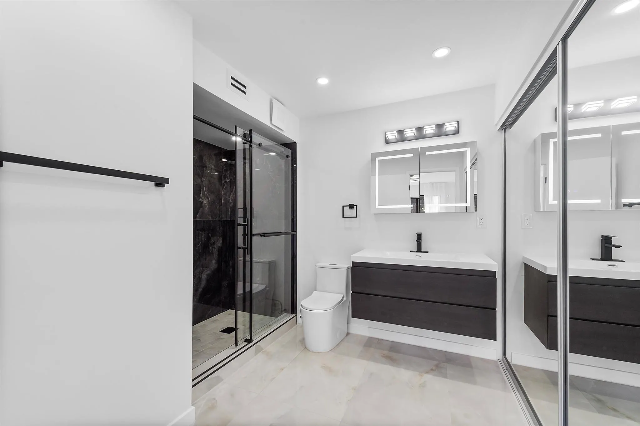 15450 Pembridge Avenue, #187