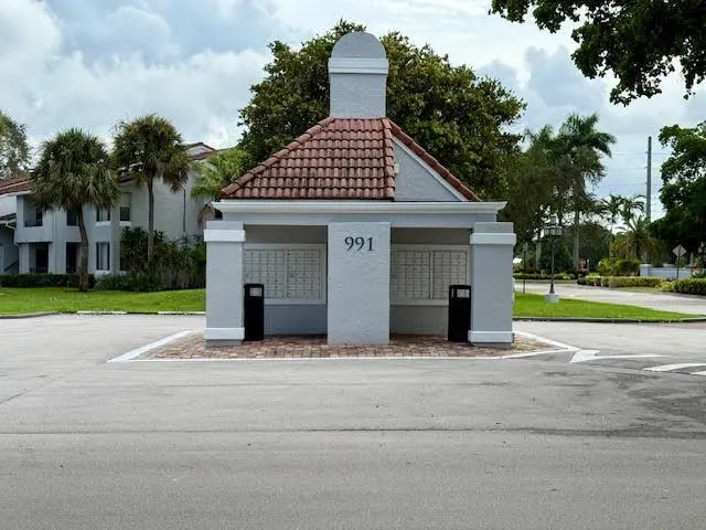 741 Lyons Rd, #17201