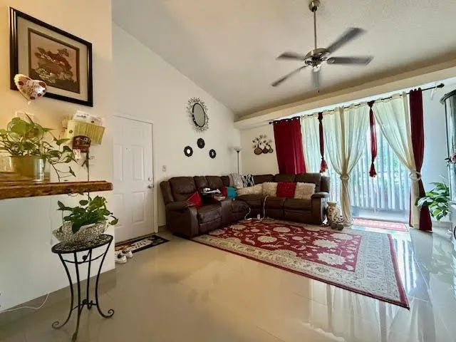 741 Lyons Rd, #17201