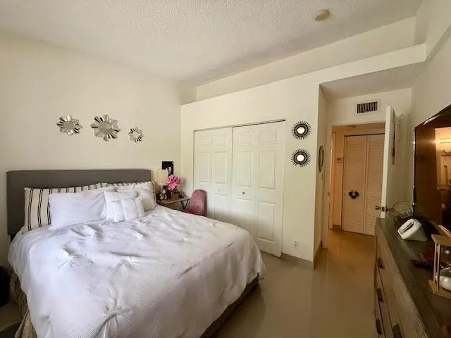 741 Lyons Rd, #17201