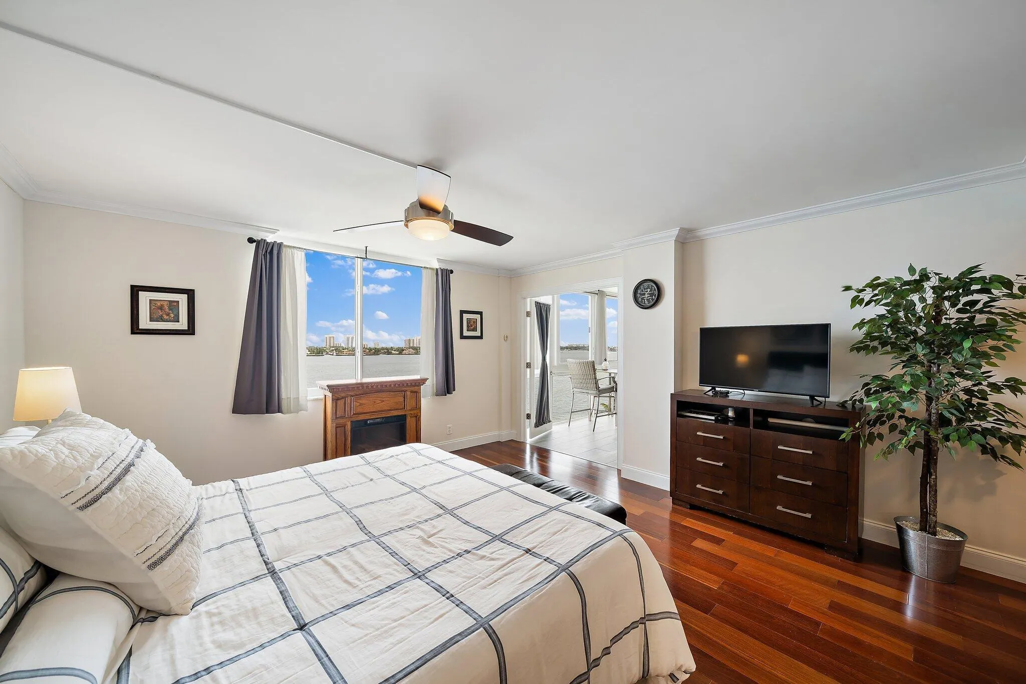 301 Lake Shore Drive, #802