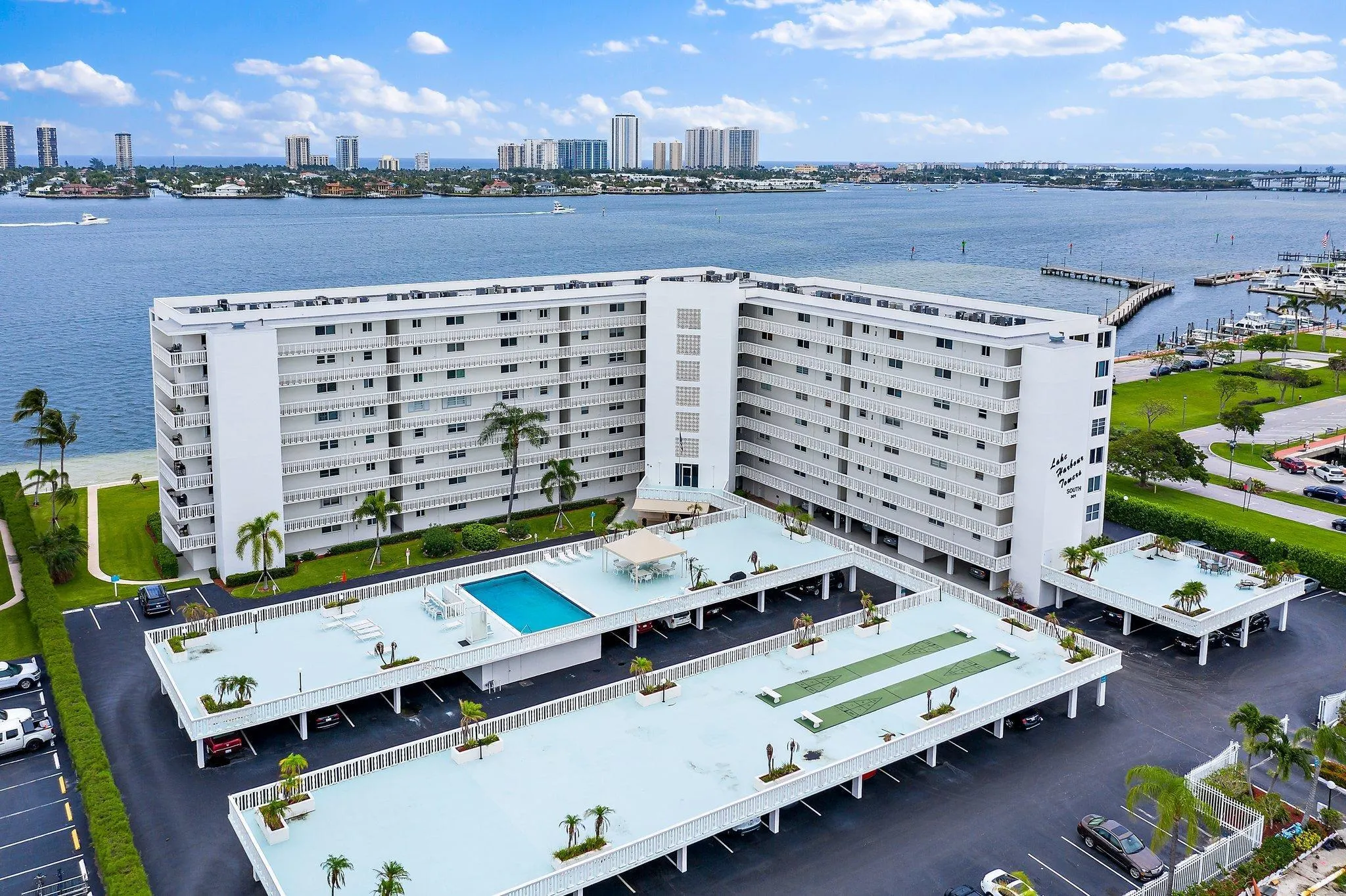 301 Lake Shore Drive, #802