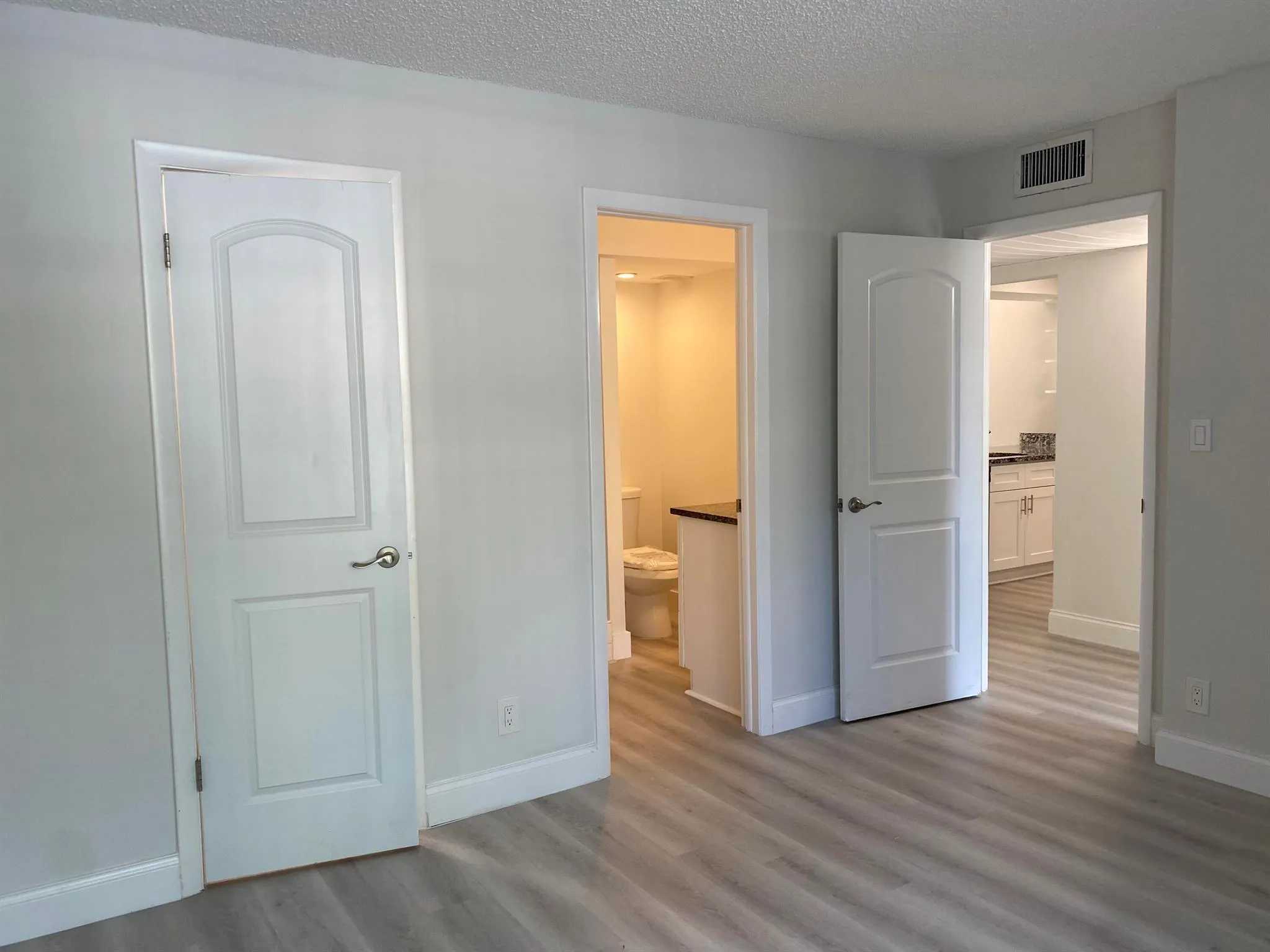 8 Royal Palm Way, #107