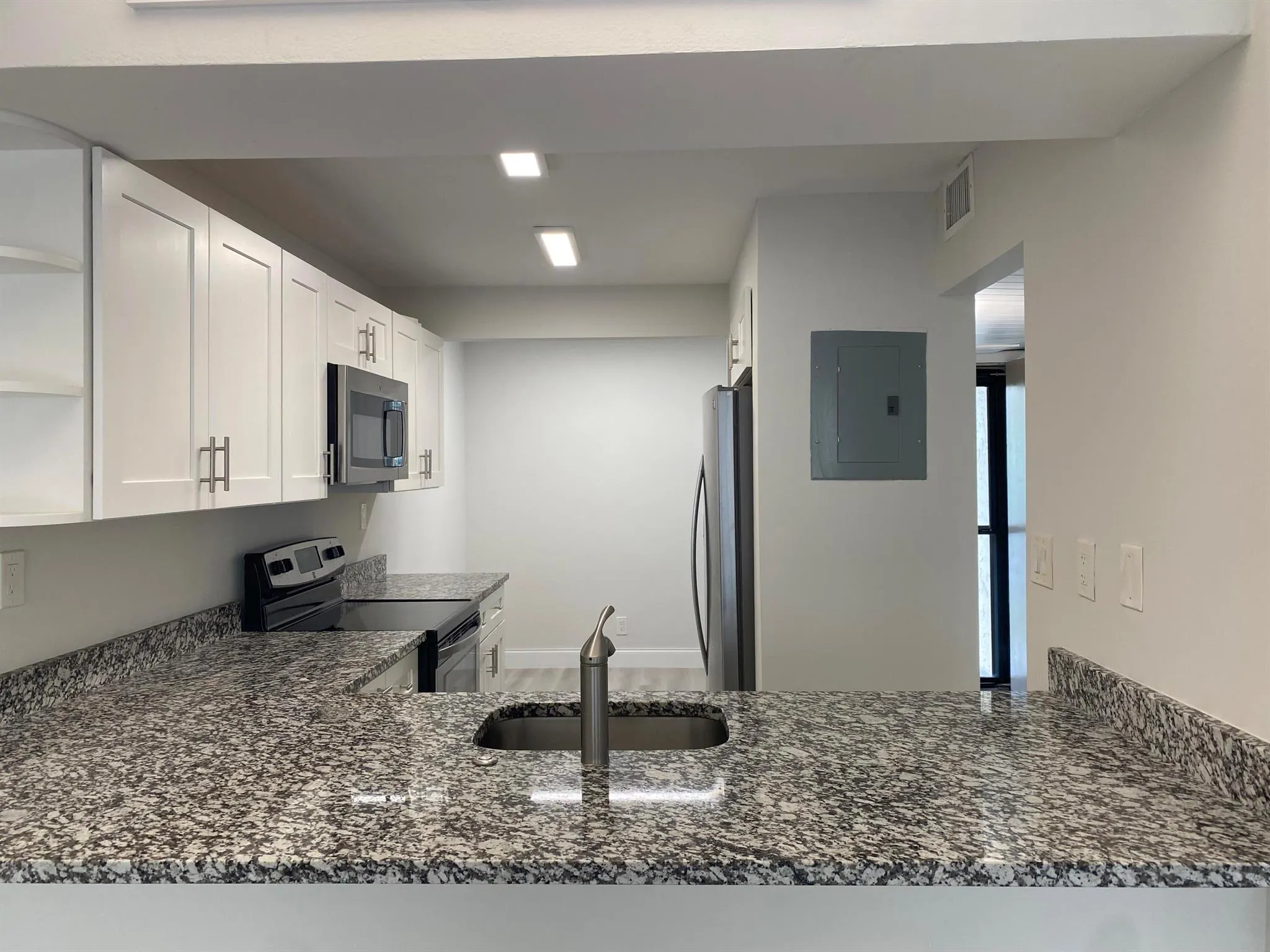 8 Royal Palm Way, #107