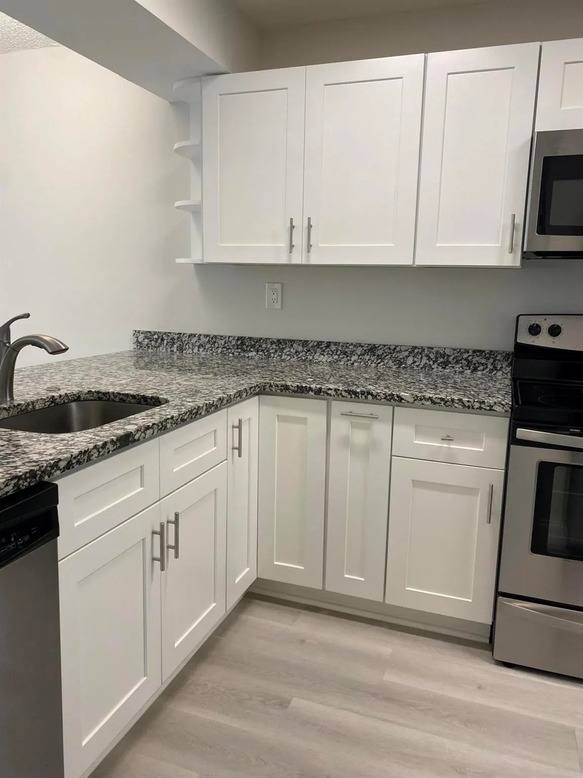 8 Royal Palm Way, #107