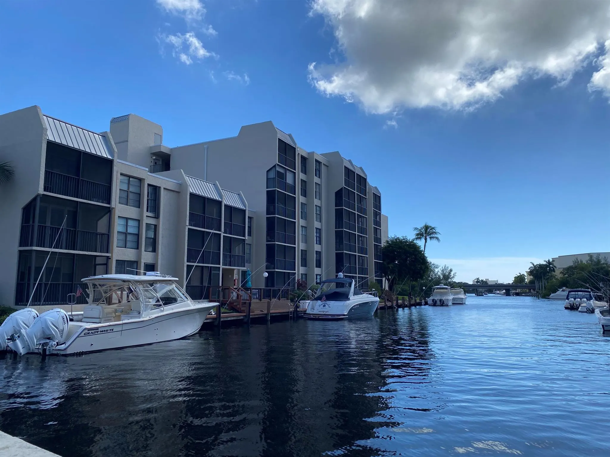 8 Royal Palm Way, #107