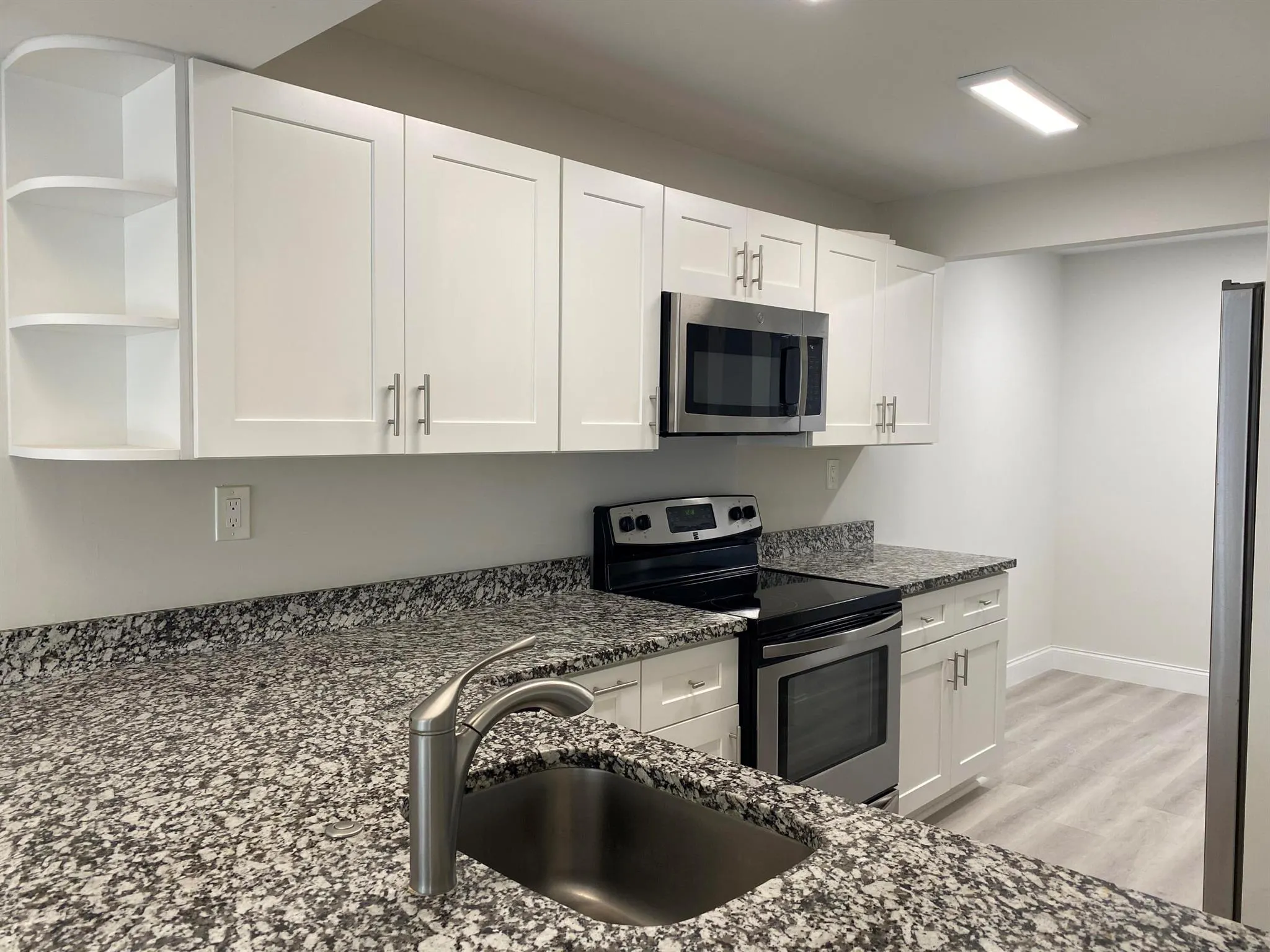8 Royal Palm Way, #107
