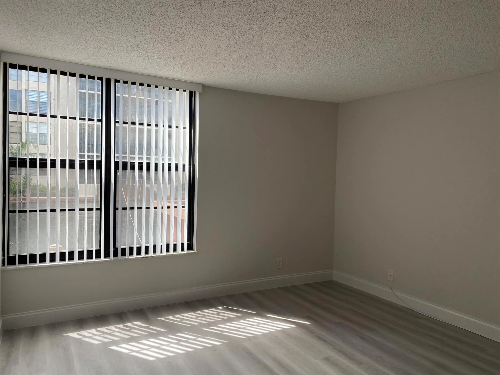 8 Royal Palm Way, #107