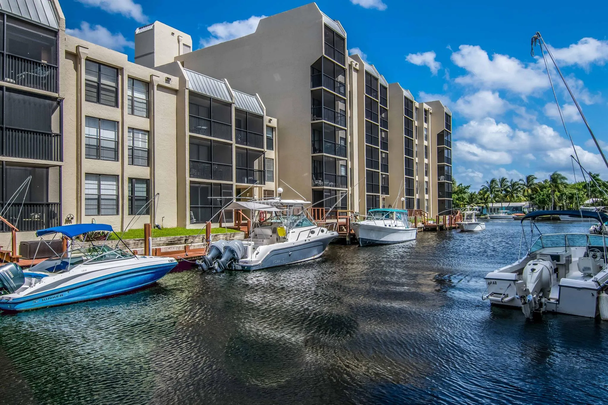 8 Royal Palm Way, #107