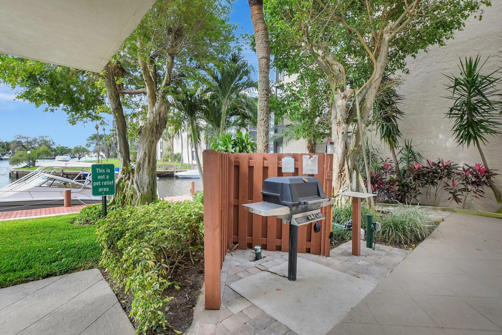8 Royal Palm Way, #107