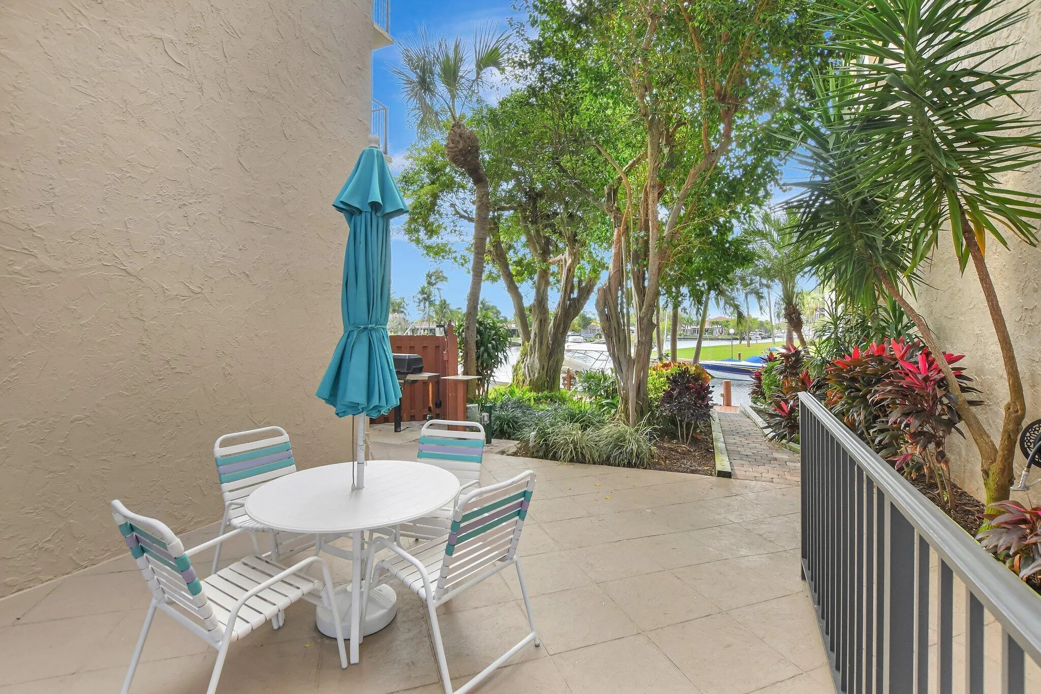 8 Royal Palm Way, #107