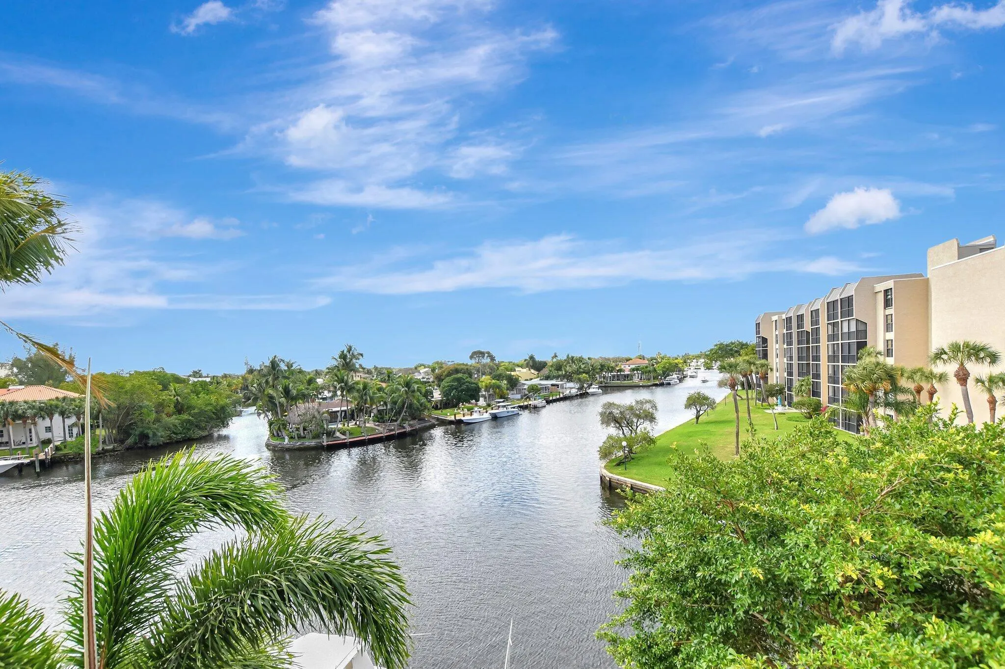 8 Royal Palm Way, #107