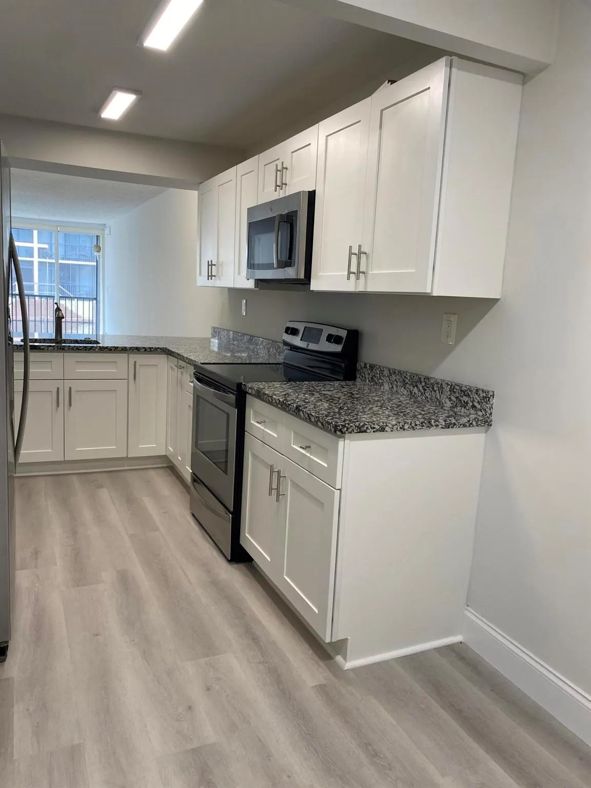 8 Royal Palm Way, #107