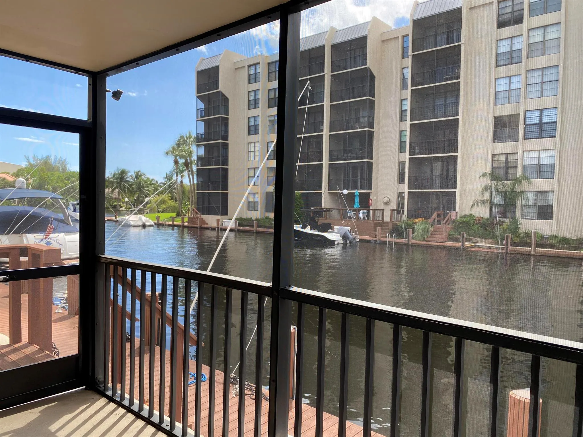 8 Royal Palm Way, #107
