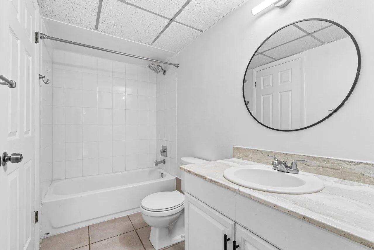 450 NW 20th Street, #2080