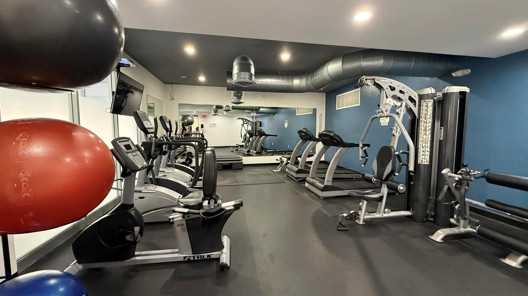 401 Golden Isles Drive, #409