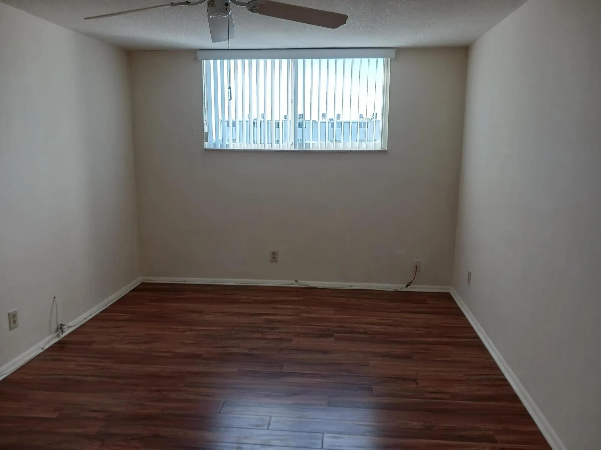 109 Paradise Harbour Blvd, #415