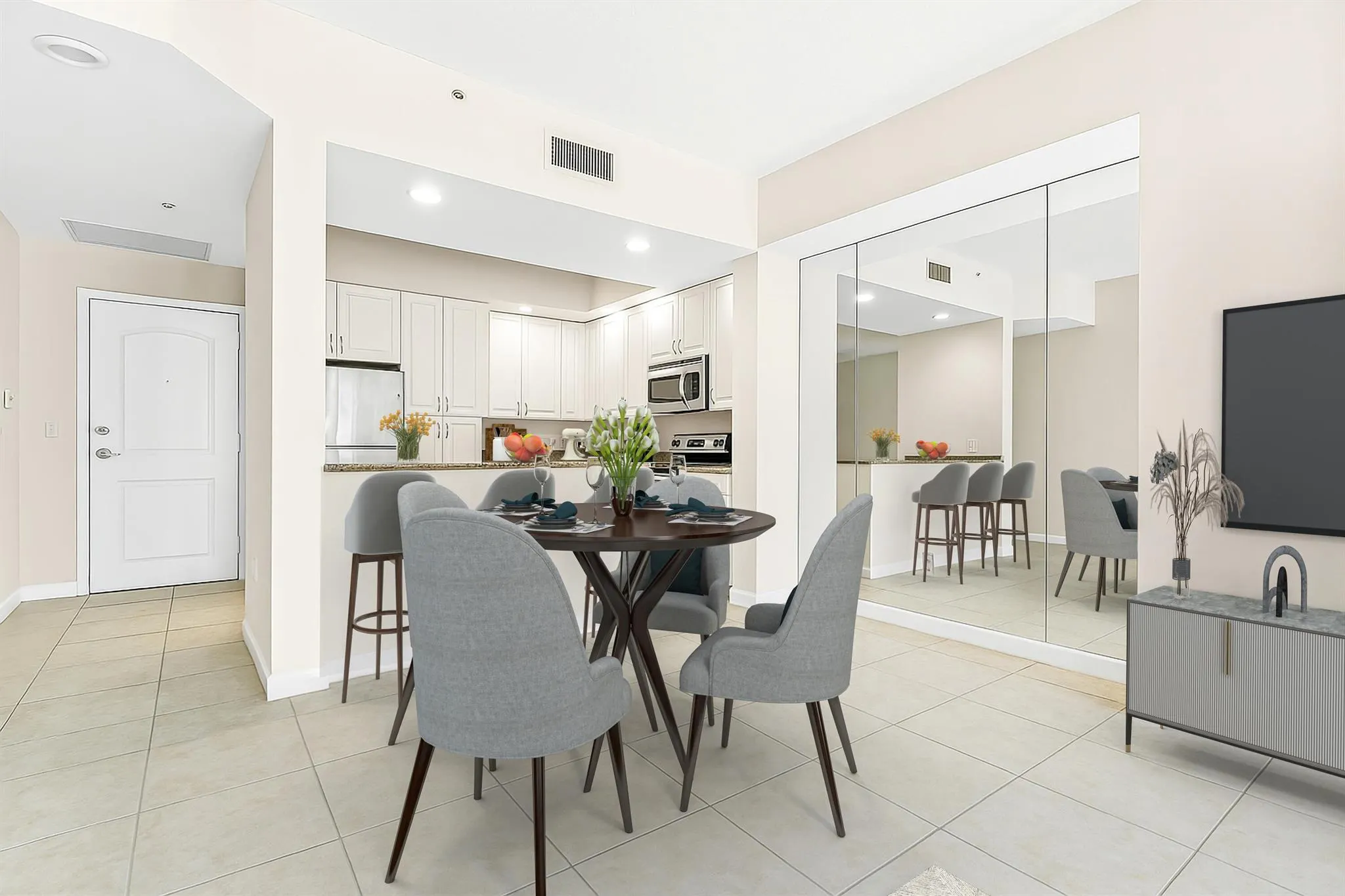 801 S Olive Avenue, #813