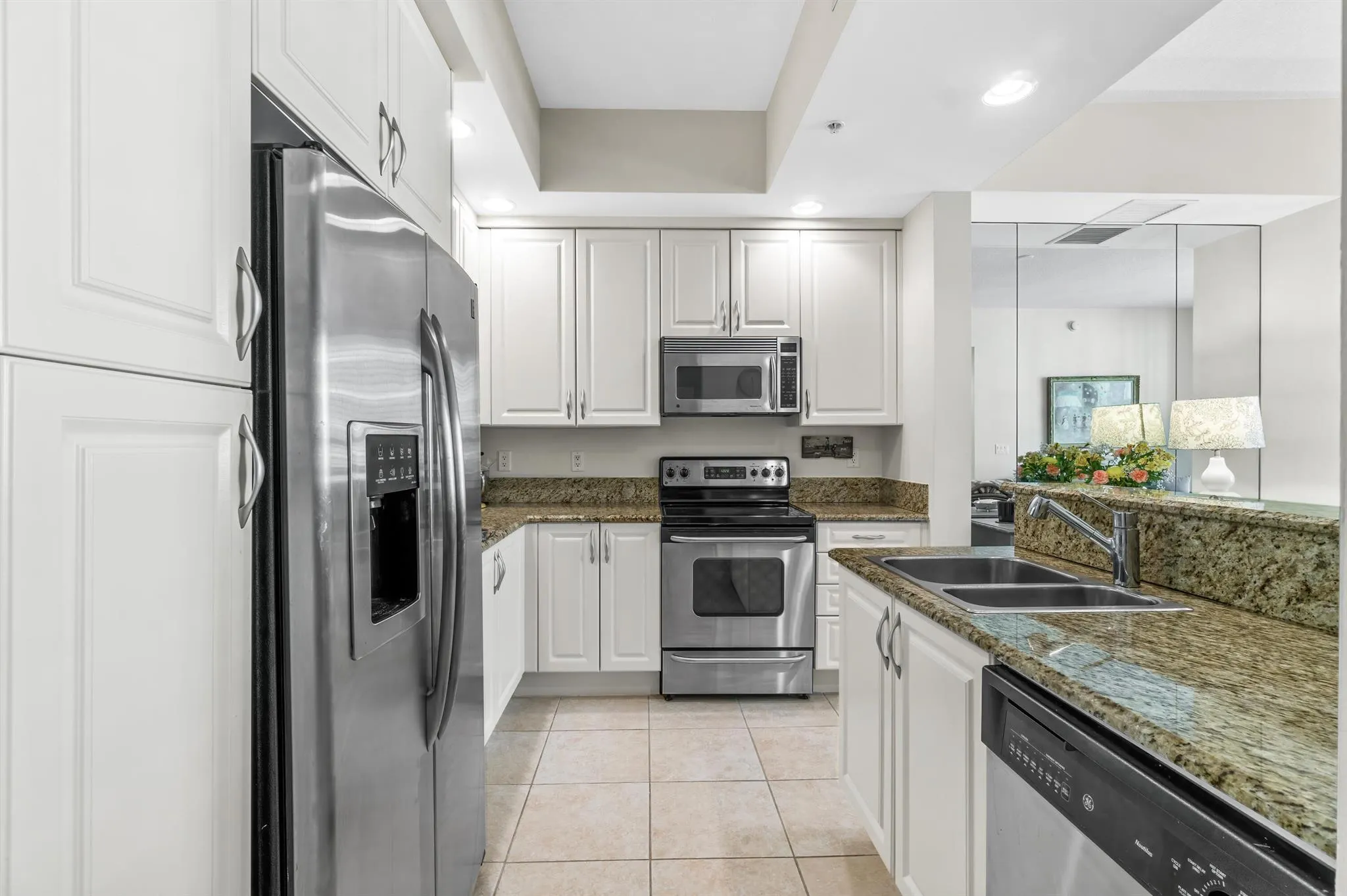 801 S Olive Avenue, #813