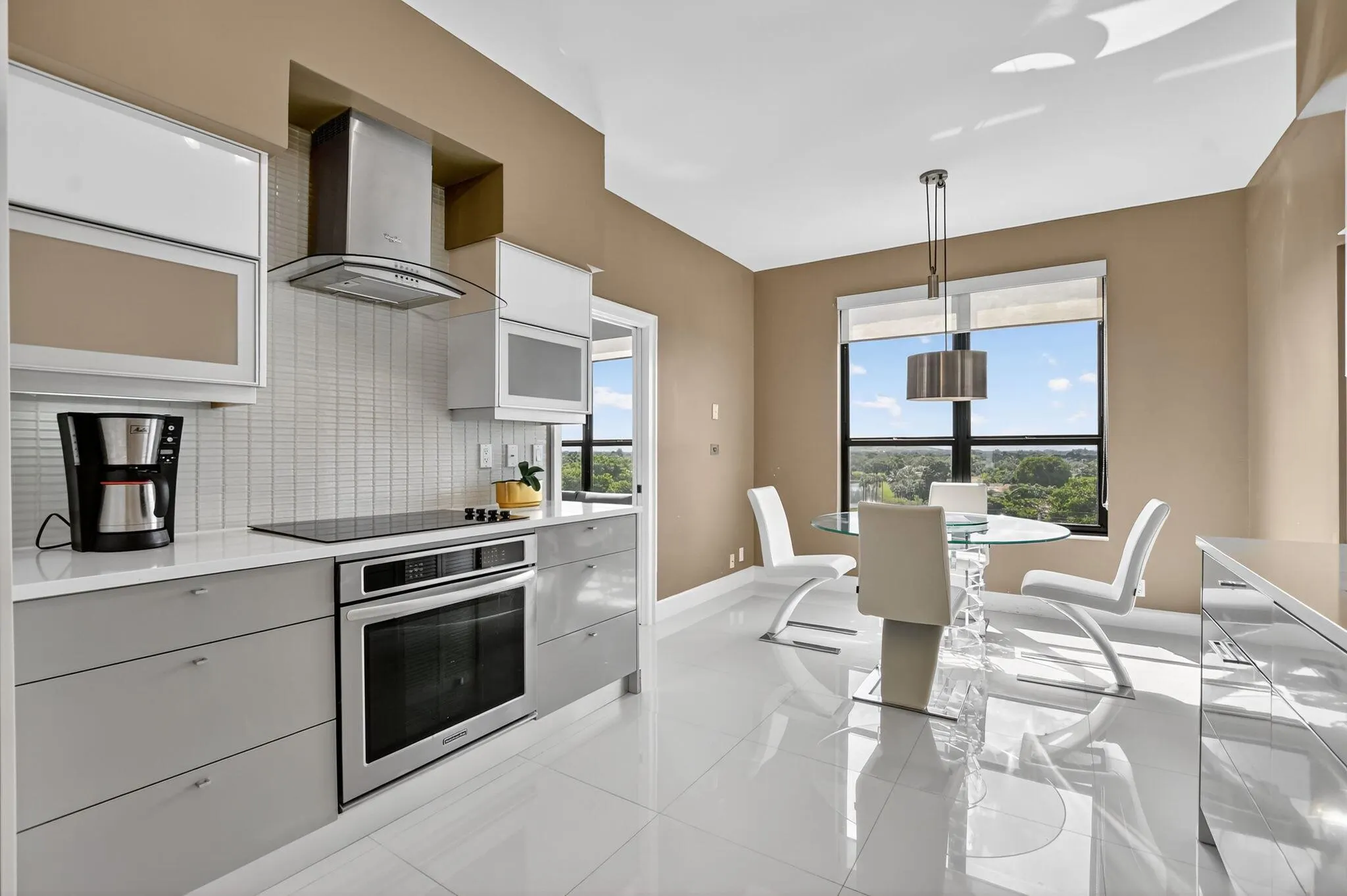 7578 Regency Lake Drive, #801