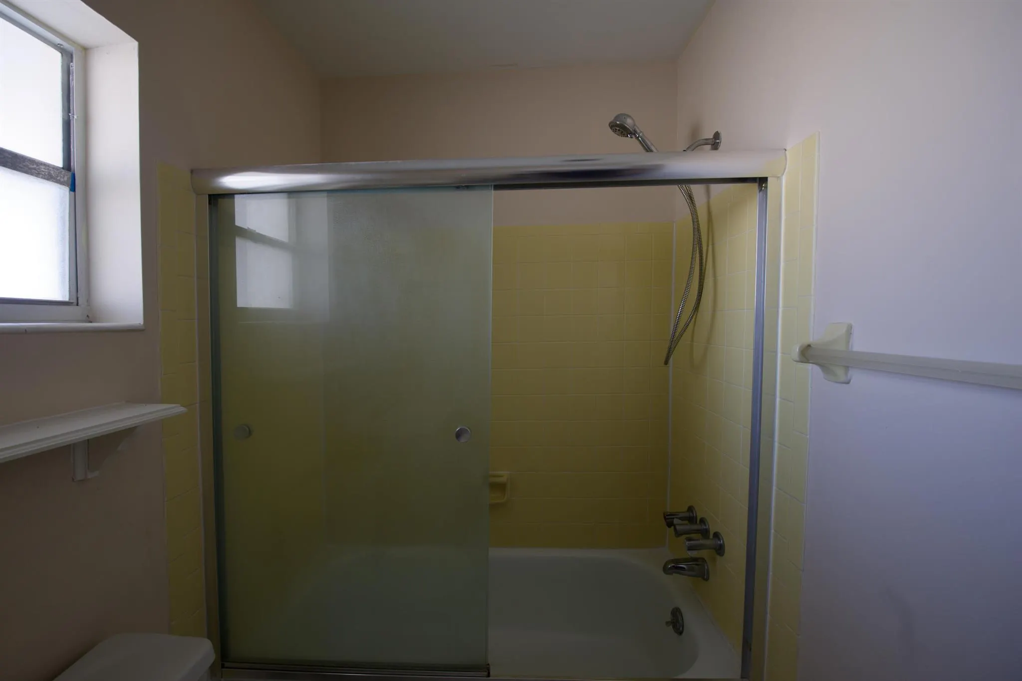 2102 NE 1st Way, #202
