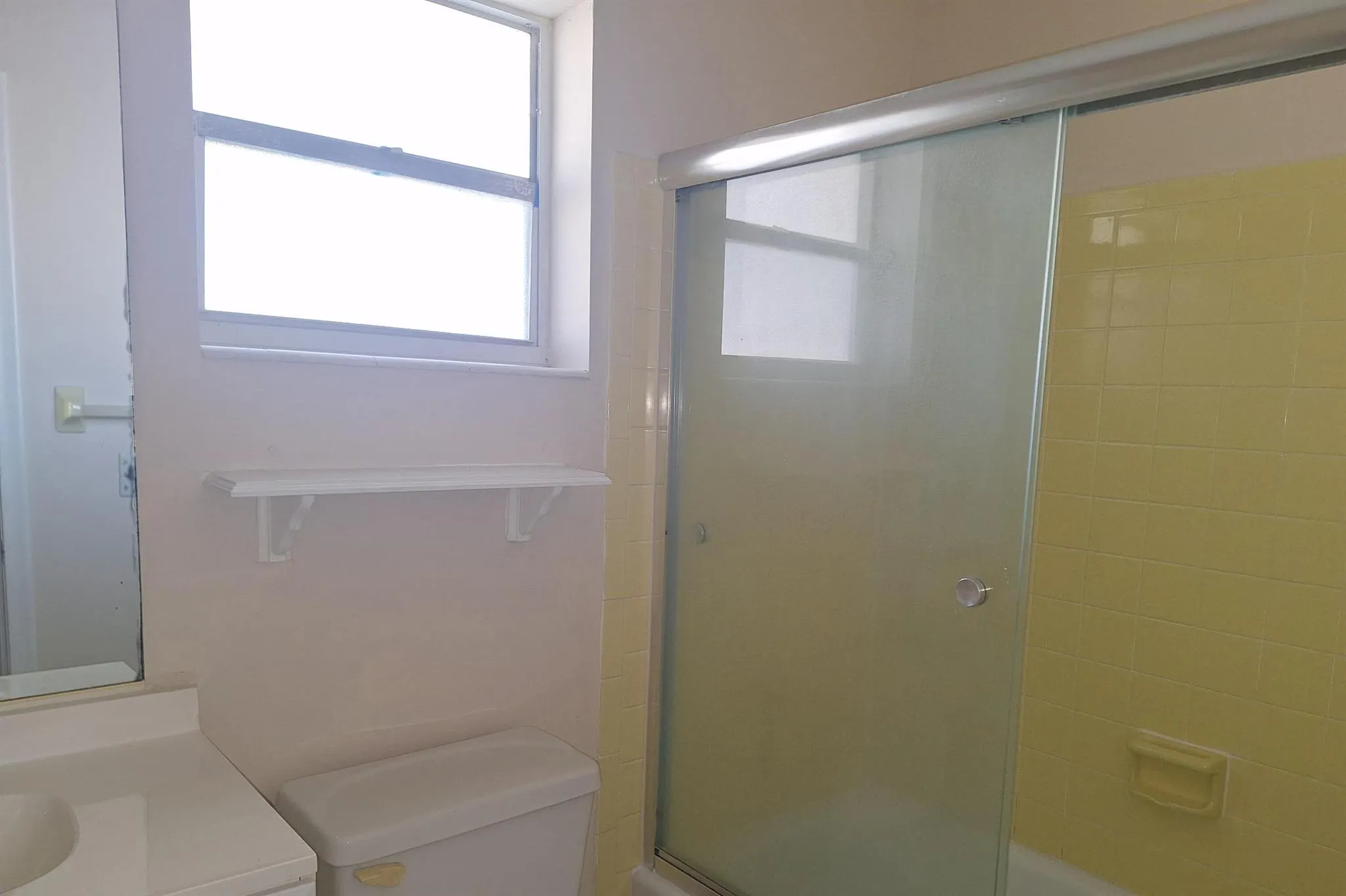 2102 NE 1st Way, #202
