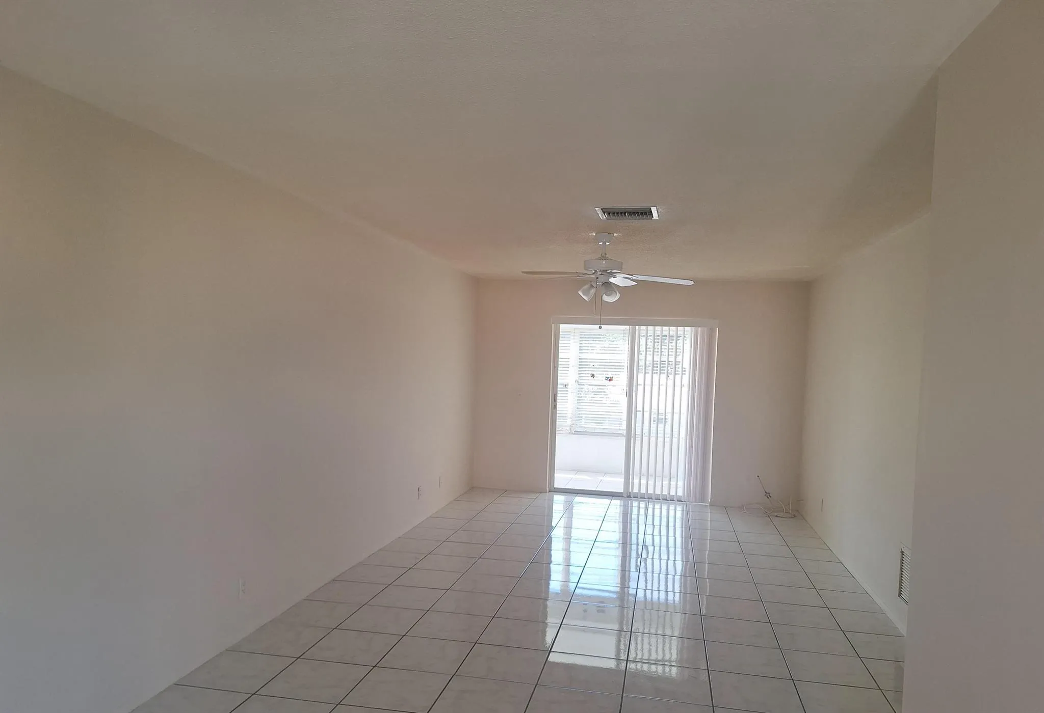 2102 NE 1st Way, #202