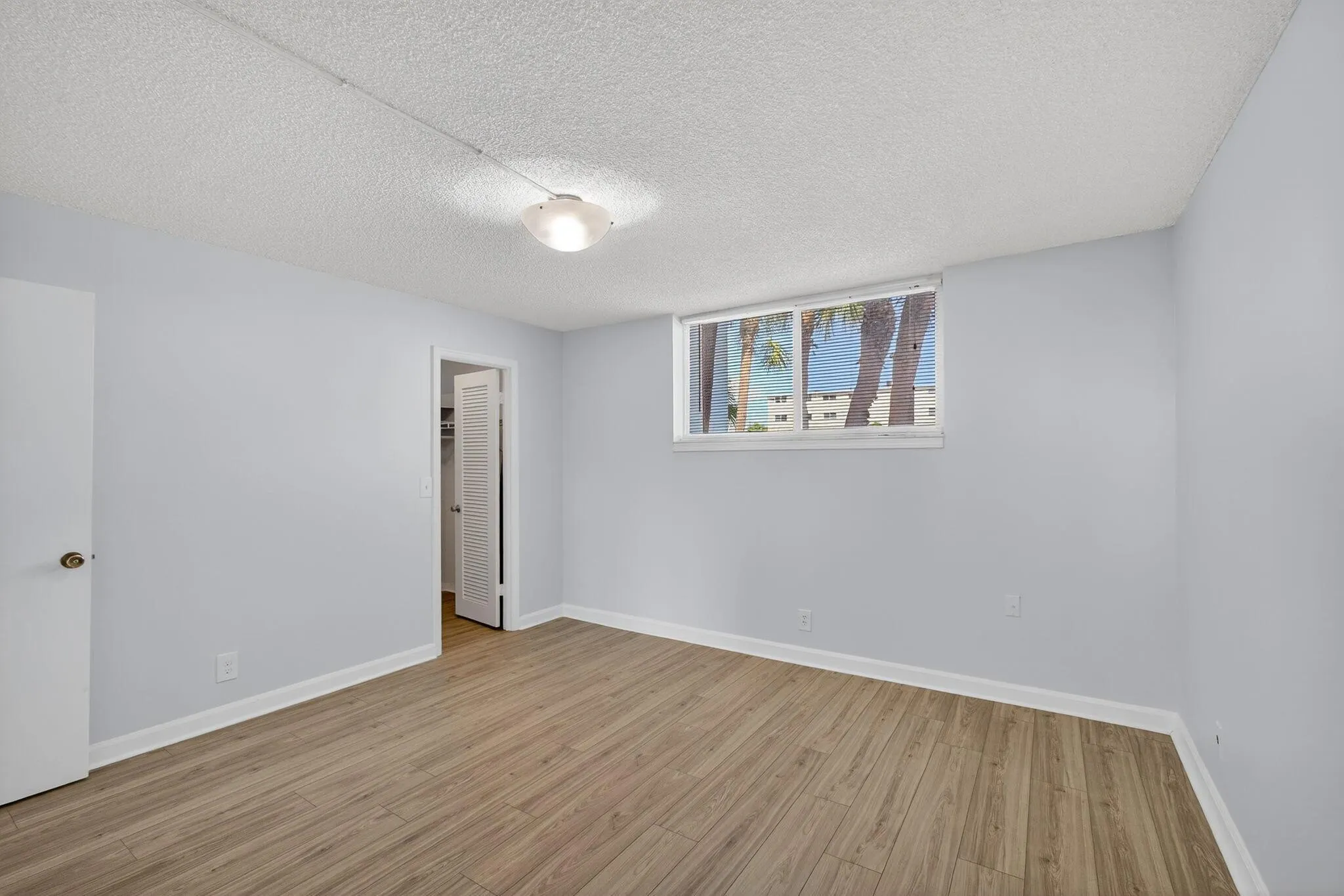 104 Paradise Harbour Boulevard, #203