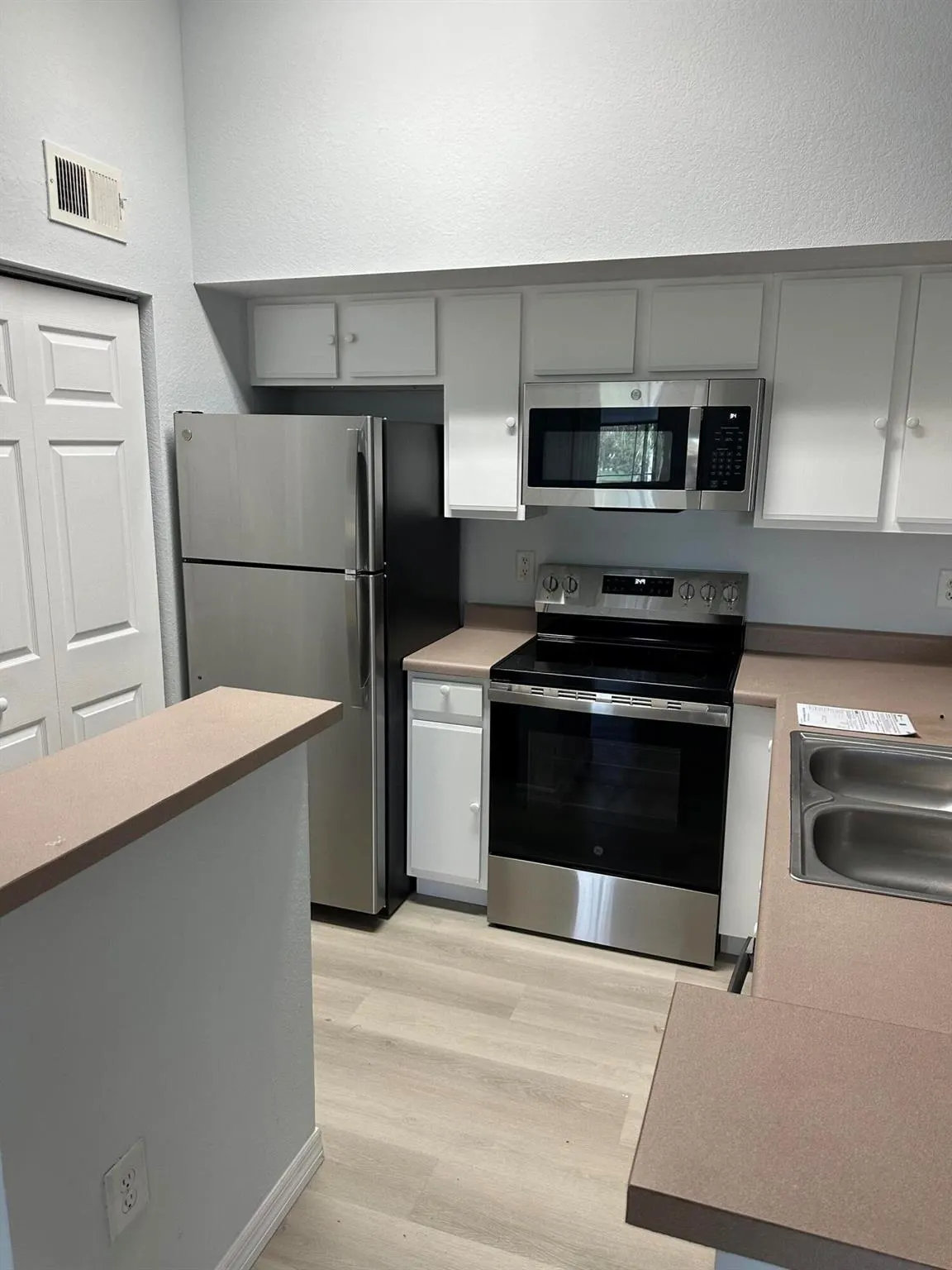 181 SW Palm Drive, #304
