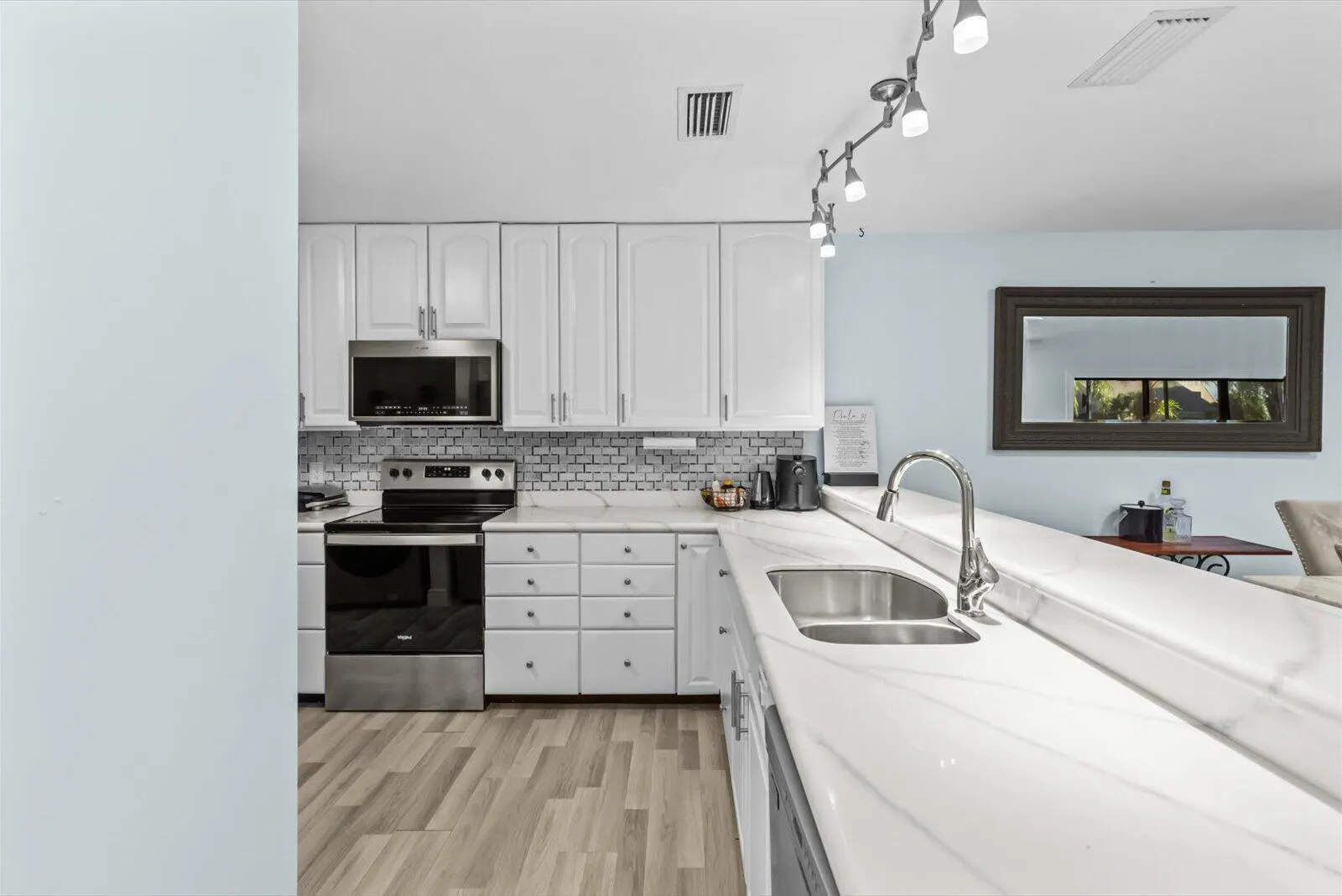 1100 SE Mitchell Avenue, #103