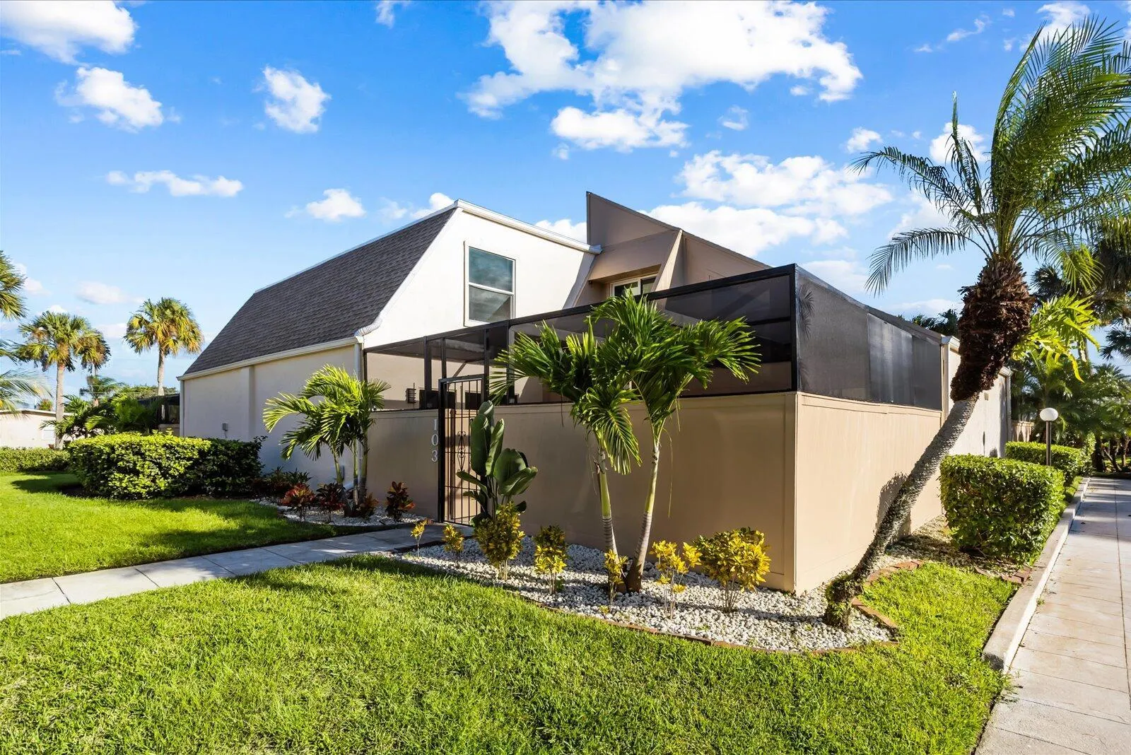 1100 SE Mitchell Avenue, #103