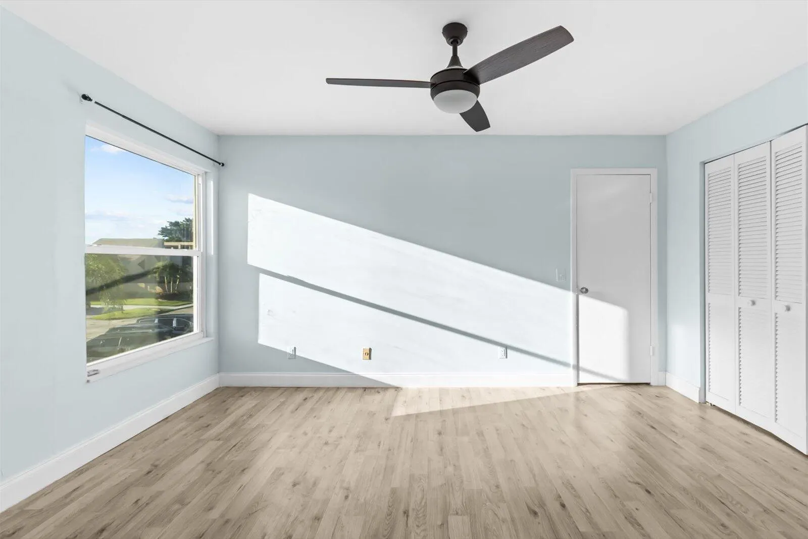 1100 SE Mitchell Avenue, #103