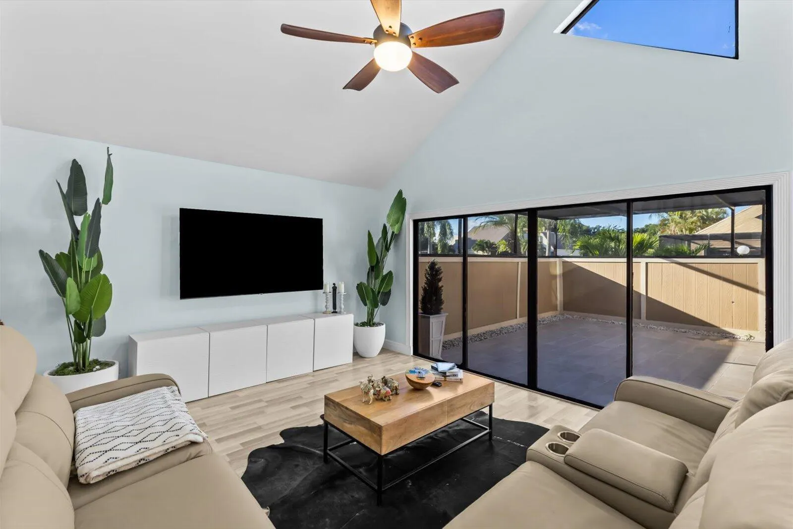 1100 SE Mitchell Avenue, #103