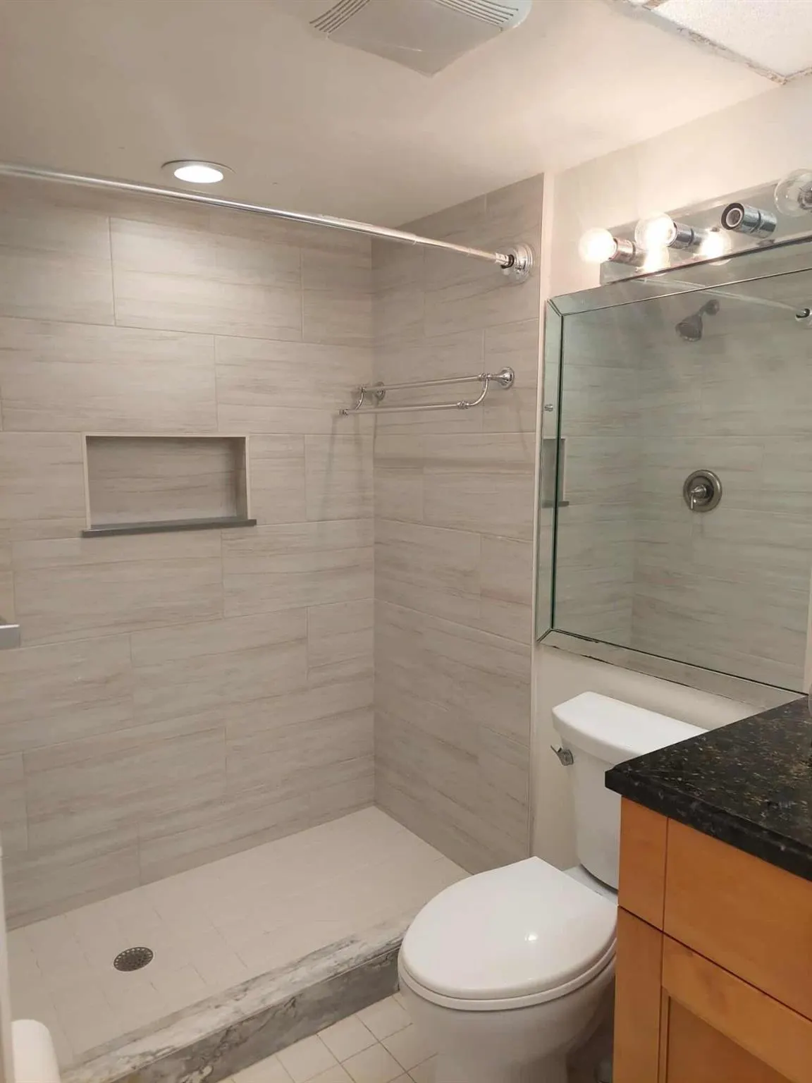 7770 Tahiti Lane, #206