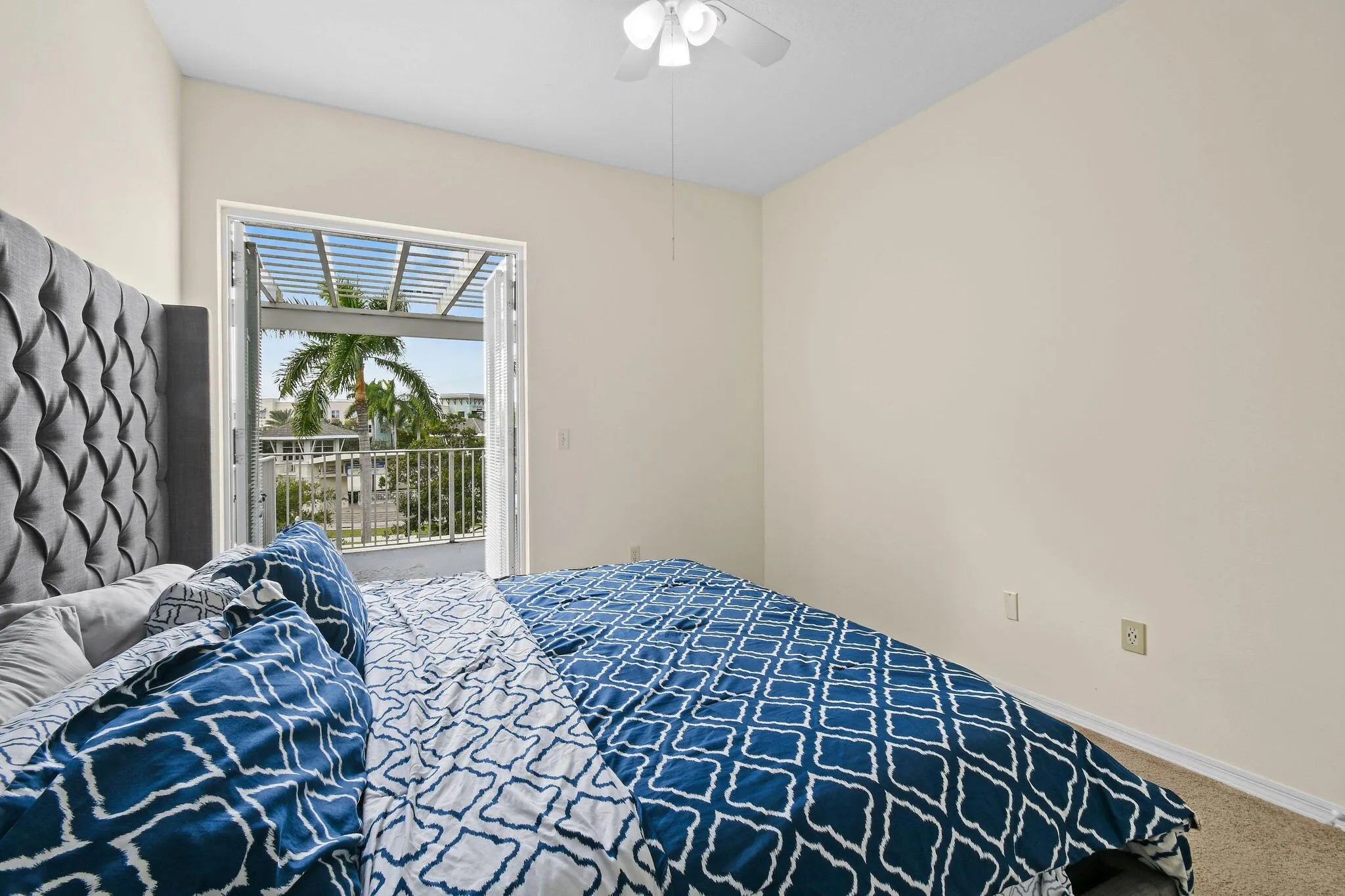 1200 Town Center Drive, #326