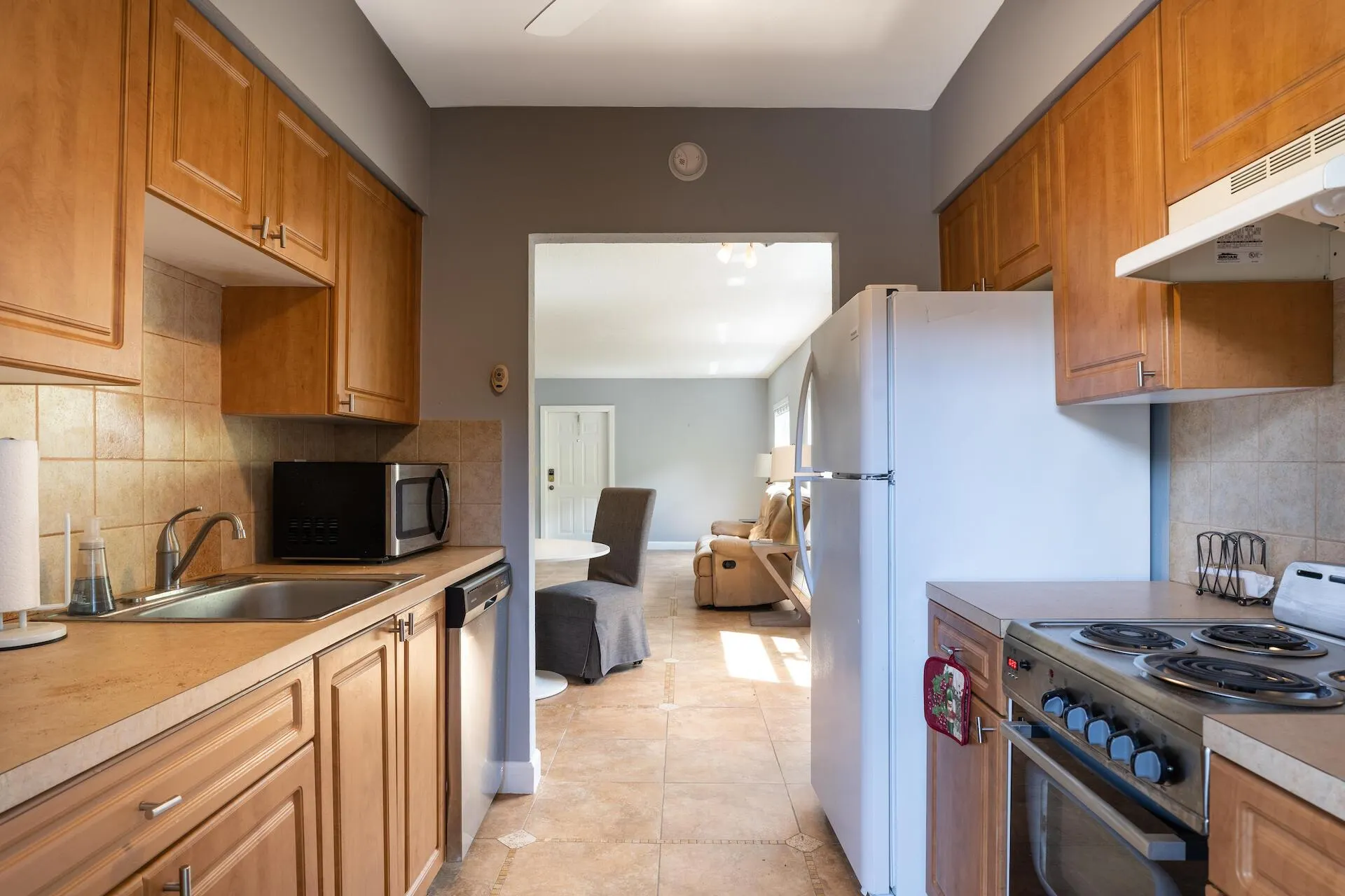 2607 NE 8th Avenue, #1