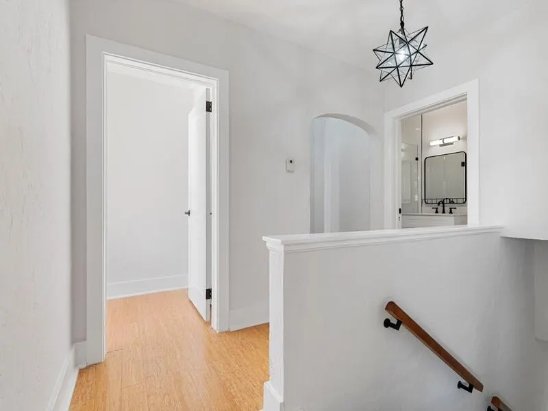 209 Lytton Court