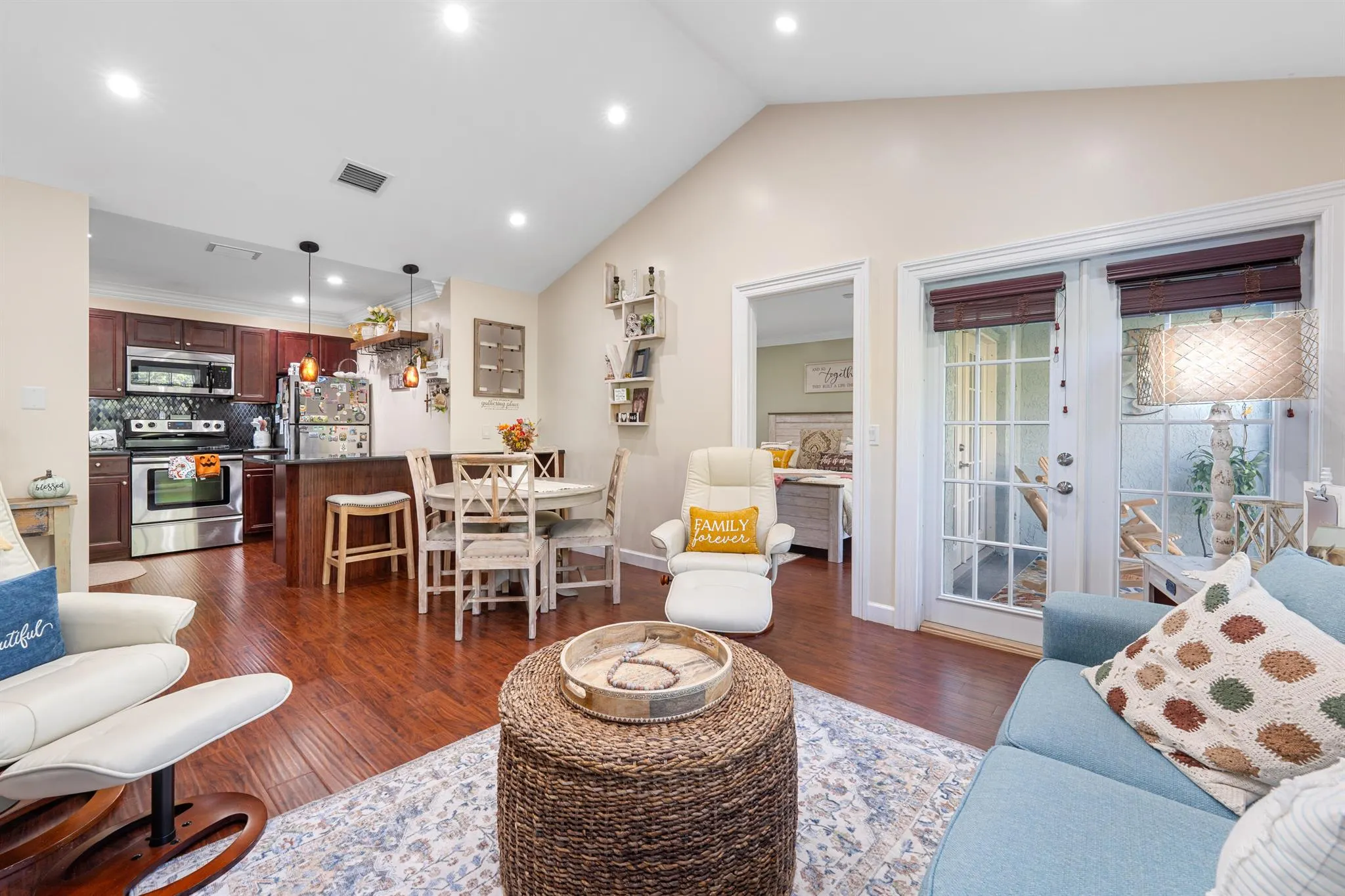 1616 SE Green Acres Circle, #M-204