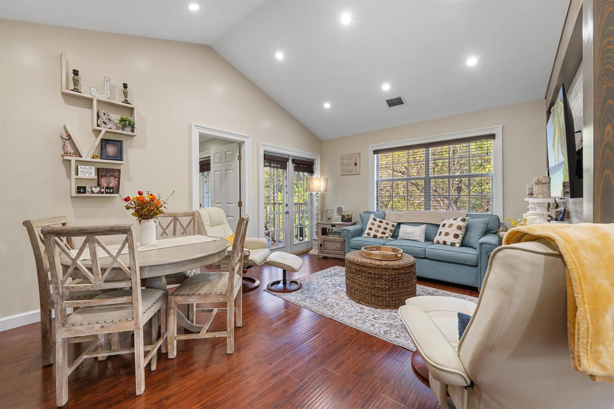 1616 SE Green Acres Circle, #M-204